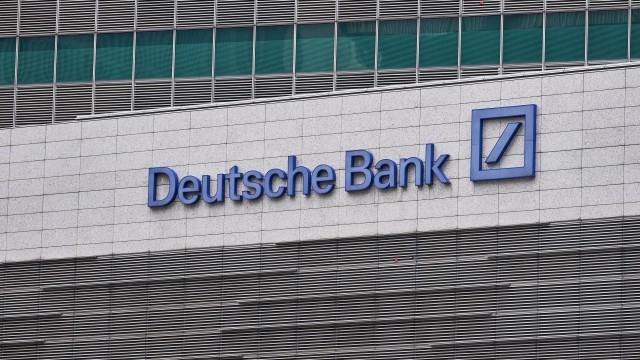 Deutsche Bank shares up 8% after U-turn to wind down Russia operations