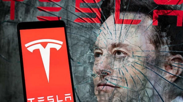 Tesla board member says Musk doesn't mind bankruptcy if a rival builds a better car: 'That's his philosophy'