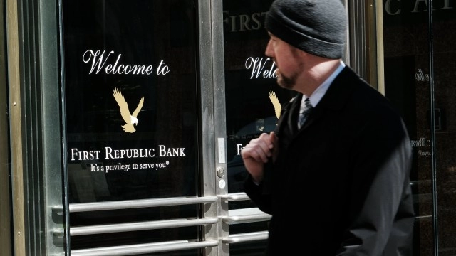 Lawmakers praise First Republic sale, but efforts to pass new bank rules are fizzling