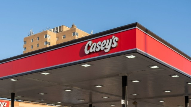 Casey's General Stores shares rise as 1Q earnings top expectations