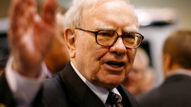 Warren Buffett piles another $1 billion into Occidental Petroleum — boosting his bet on the energy stock to $7 billion in 11 days