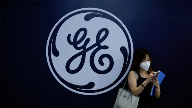 GE to sell stake in aircraft leasing provider AerCap