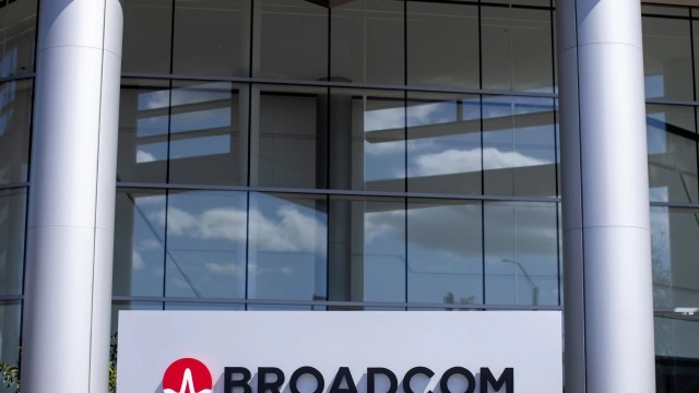 Broadcom forecasts second-quarter revenue above estimates on AI boost