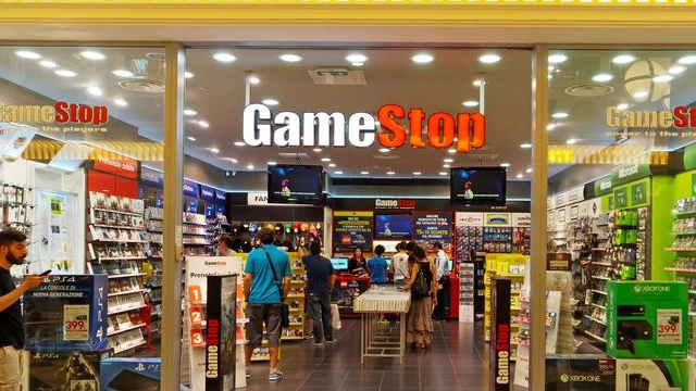 Is GameStop (GME) Stock Outpacing Its Retail-Wholesale Peers This Year?