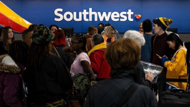 Southwest losses deeper than Wall Street's dialed-down hopes, marring bright Q4 for airlines