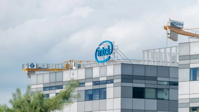 Intel: Disaster Averted As Headwinds Priced In