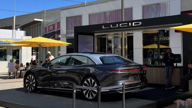 Lucid Electric Vehicle Deliveries Fall Short of Estimates and Shares Sink