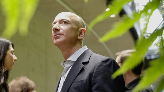 Could Amazon Founder Jeff Bezos Pull A Bob Iger And Return As CEO? One Investor Predicts It Will Happen In 2023