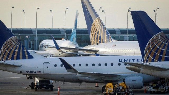 United Airlines lifts second-quarter revenue forecast