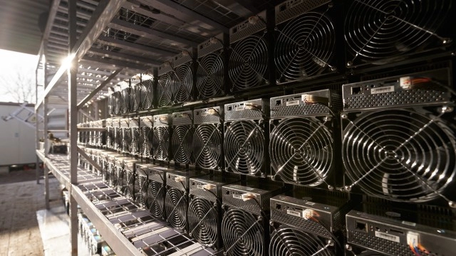 CleanSpark shares jump 10% as firm announces purchase of 45,000 bitcoin miners