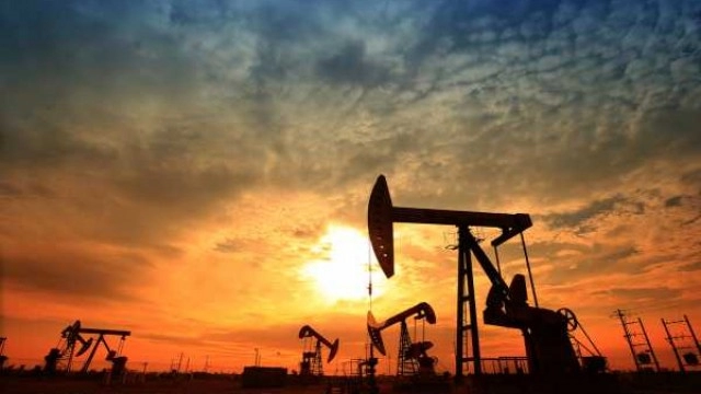 Natural Gas, WTI Oil, Brent Oil – Oil Gains More Ground After EIA Report