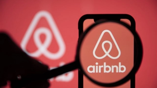 Is Airbnb Setting Up To Rally 38%, As Analysts Are Forecasting?