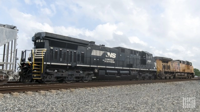 Norfolk Southern, SMART-TD reach labor scheduling deal for conductors