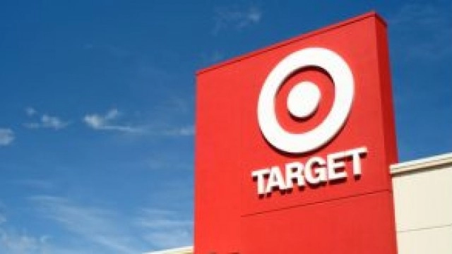 Target Stock Extends Bounce After Dividend Hike