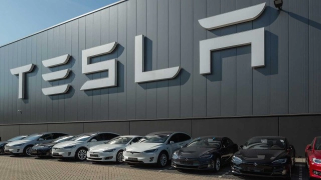 TSLA Stock Alert: Tesla Eyes New EV Plant in India