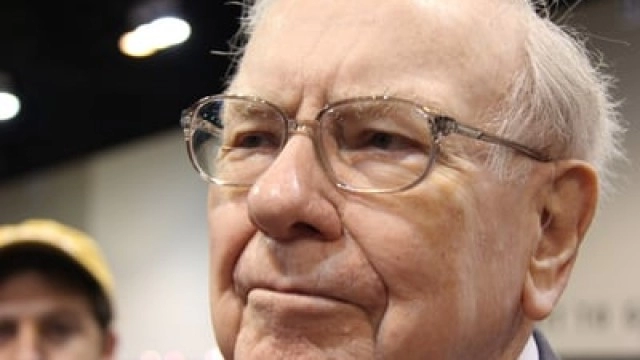 3 Warren Buffett Stocks to Avoid Like the Plague in 2023