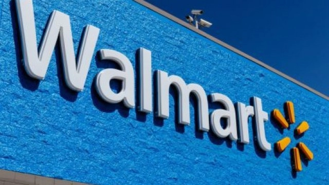 Walmart Closes 4 Chicago Stores After Years of Losses