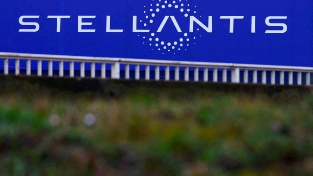 Carmaker Stellantis creates new data services business