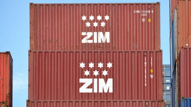 ZIM marks its debut year with a 787% Jump in net income. Should you buy it now?